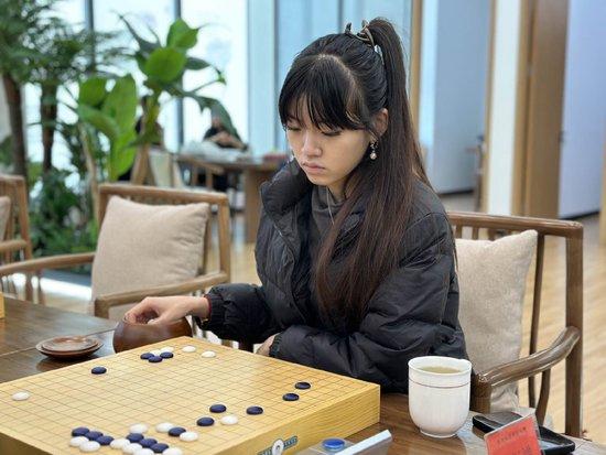 好意思女棋手陈籽禅